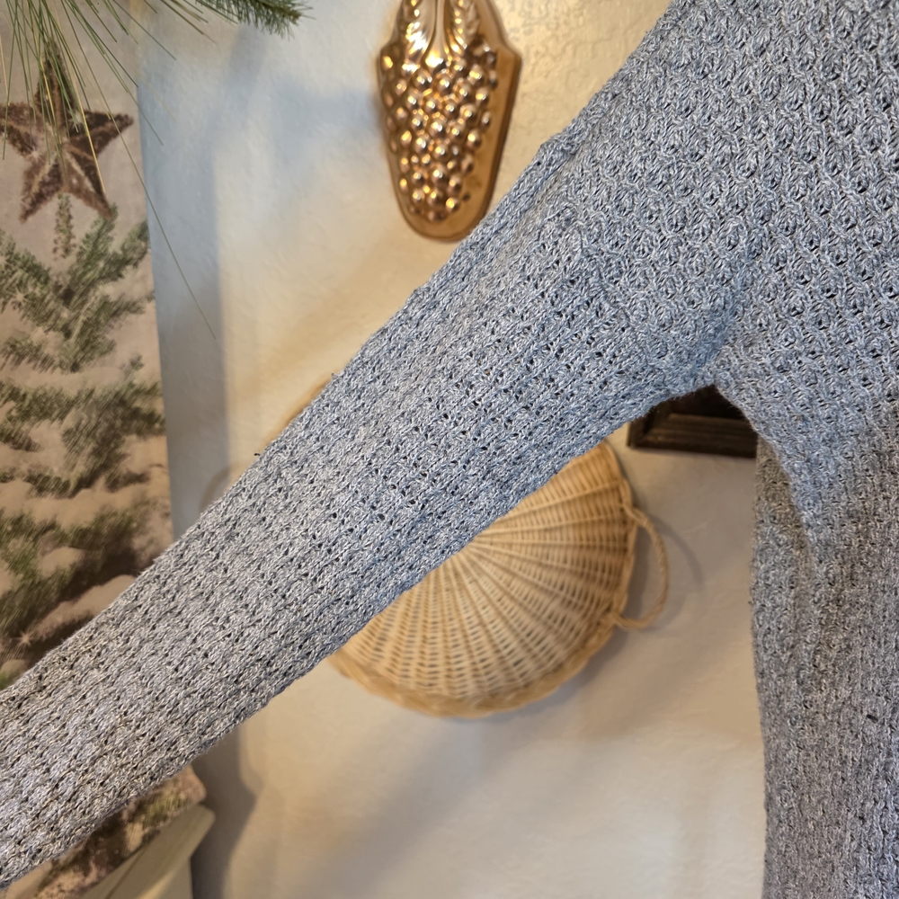 American Eagle Gray Light Academia CozyCore CabinCore V-Neck Women's Sweater - Picture 3 of 10
